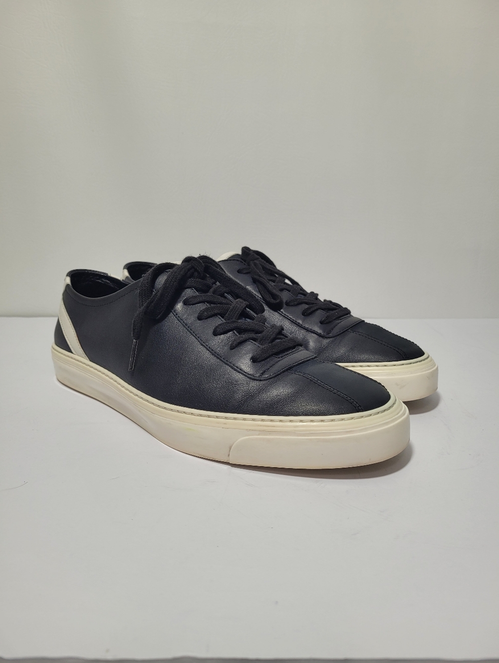 Authentic Gucci Eugene Miro Men's Leather Trainer Sneakers - Picture 2 of 12